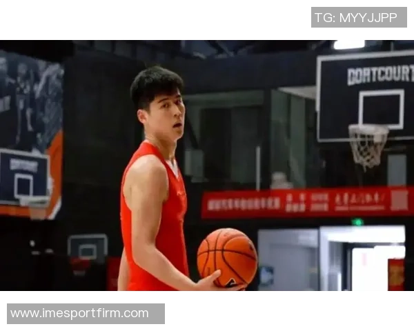 约克神奇表现让广东防守无奈陈家政尽职尽责难阻对手进攻