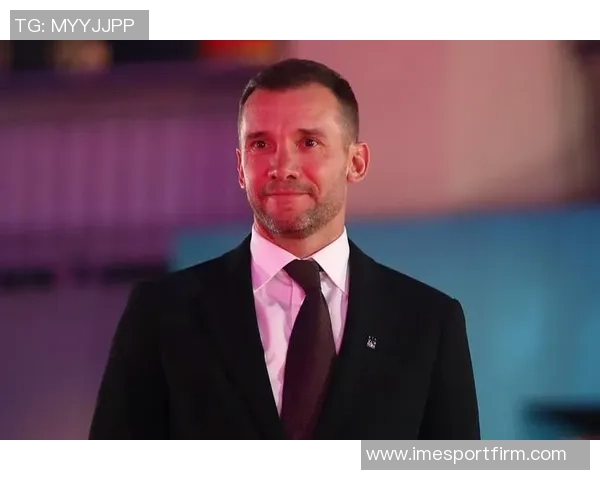 舍甫琴科强调意大利队应参加世界杯期待米兰德比的精彩对决